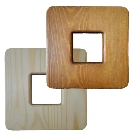 ARGOLA DE MADEIRA QUADRADO 16CM